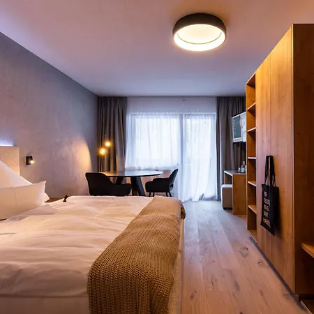 Bed & Breakfast Quality Hosts Arlberg - Afoch Fei - I Boutique Living Sankt Anton am Arlberg