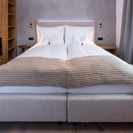 Alojamento de Acomodação e Pequeno-almoço Quality Hosts Arlberg - Afoch Fei -