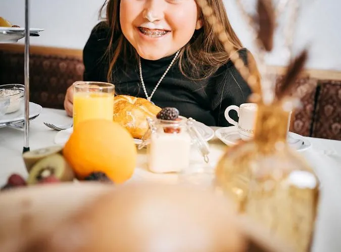 Quality Hosts Arlberg - Afoch Fei - לינה וארוחת בוקר 4*