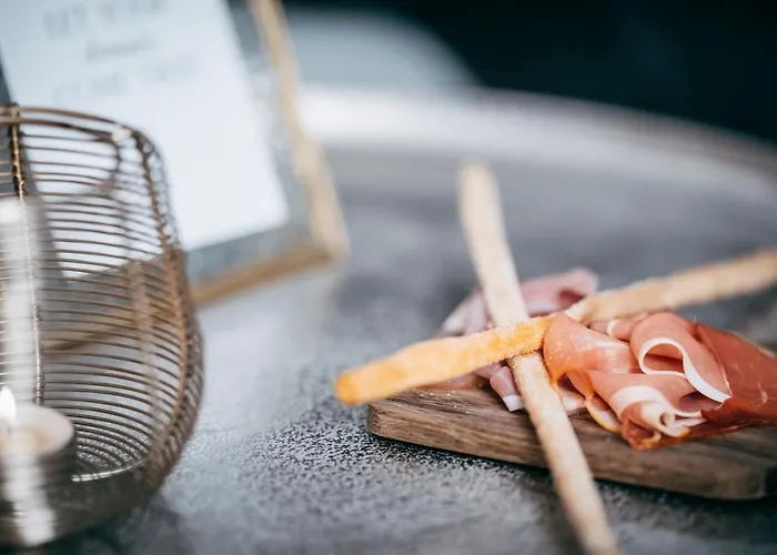 Quality Hosts Arlberg - Afoch Fei - לינה וארוחת בוקר