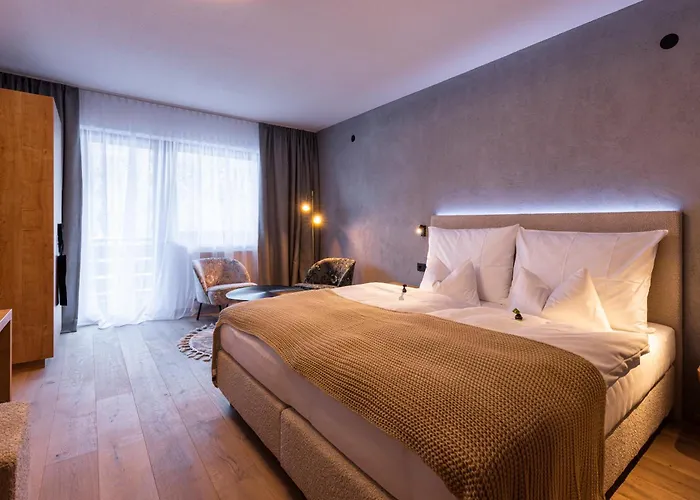 לינה וארוחת בוקר Quality Hosts Arlberg - Afoch Fei - 4*