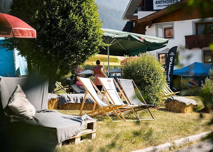 לינה וארוחת בוקר Quality Hosts Arlberg - Afoch Fei - I Boutique Living סן אנטון