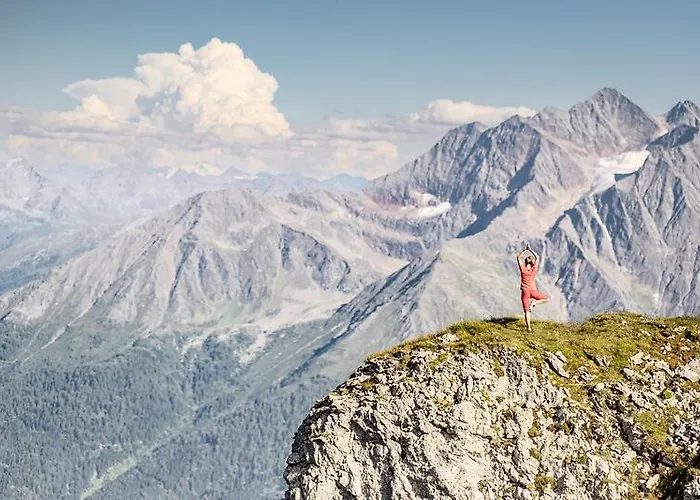 Quality Hosts Arlberg - Afoch Fei - לינה וארוחת בוקר 4*