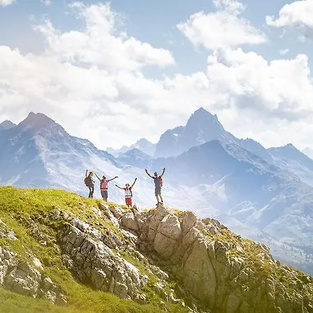 Frühstückspension Quality Hosts Arlberg - Afoch Fei -