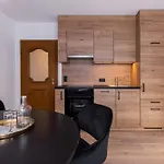 Quality Hosts Arlberg - Afoch Fei - I Boutique Living Panzió Sankt Anton am Arlberg