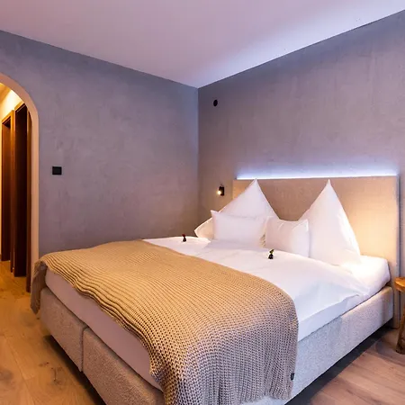 Quality Hosts Arlberg - Afoch Fei - Nocleg ze śniadaniem 4*