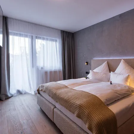 Quality Hosts Arlberg - Afoch Fei - Nocleg ze śniadaniem 4*